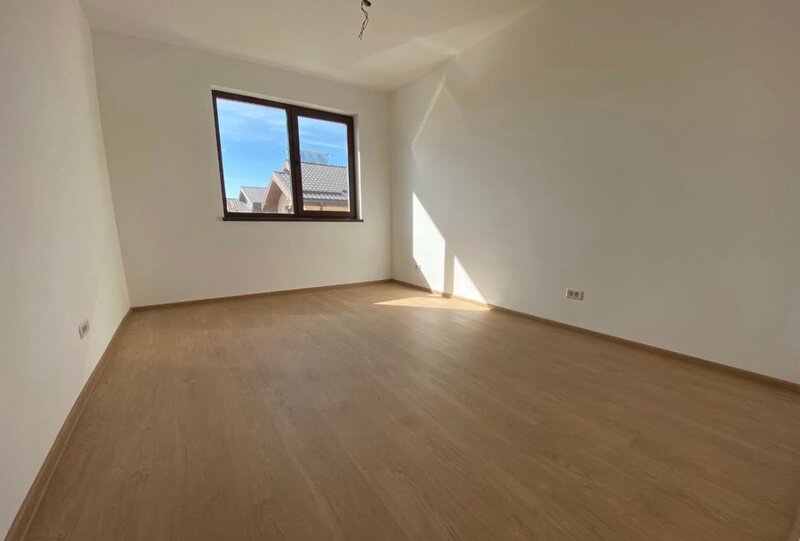 Parc Ghindiceni, vila individuala P+1, 4 camere, 3 bai, 240 mp teren.