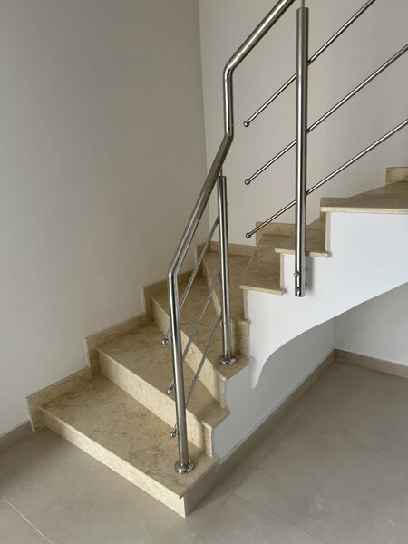 Parc Ghindiceni, vila individuala P+1, 4 camere, 3 bai, 240 mp teren.