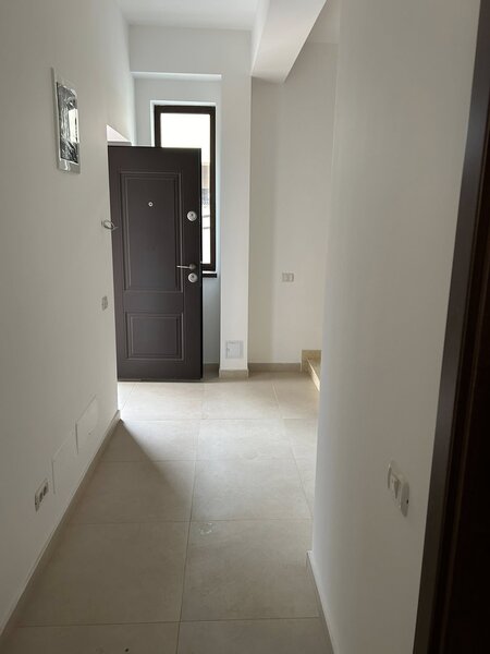 Parc Ghindiceni, vila individuala P+1, 4 camere, 3 bai, 240 mp teren.